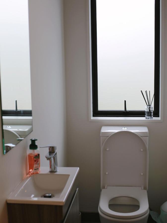 Cheerful 3-Bedroom Townhouse Close To The City オークランド エクステリア 写真